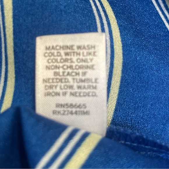 14th & Union Lightweight Stripe Cap Sleeve Top Medium - Picture 9 of 9